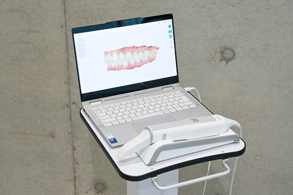 すみずみまで確認する治療前チェック